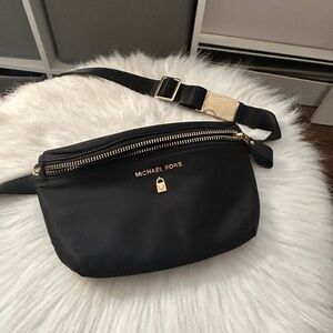 Michael Kors Nylon Belt bag. BRAND NEW
